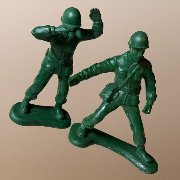 Greenbrier Military Green Hard Plastic Count Army Scout Non Violent Figures A4 - Picture 5 of 5